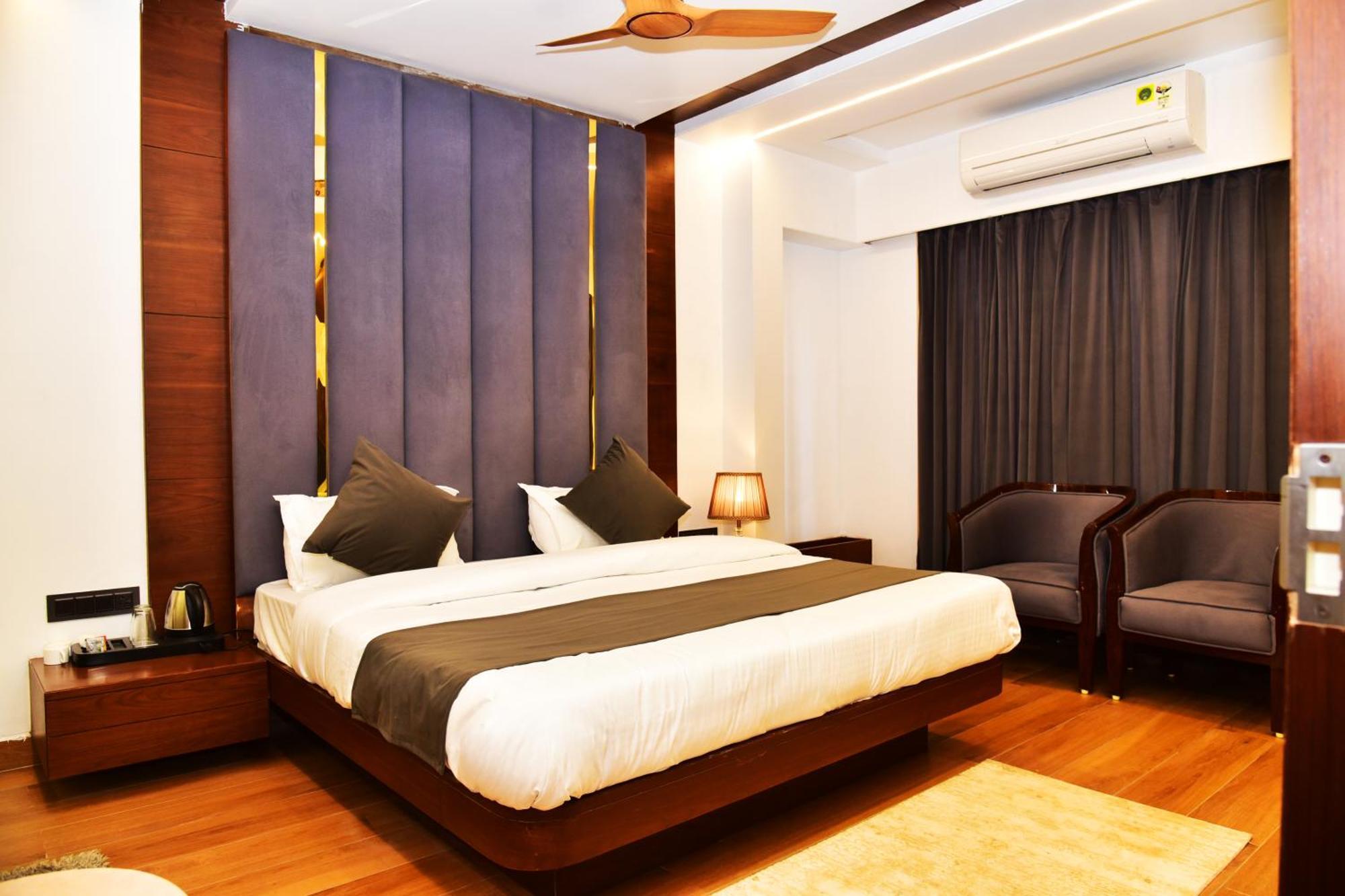 Hotel Divine Peak Pachmarhī 外观 照片