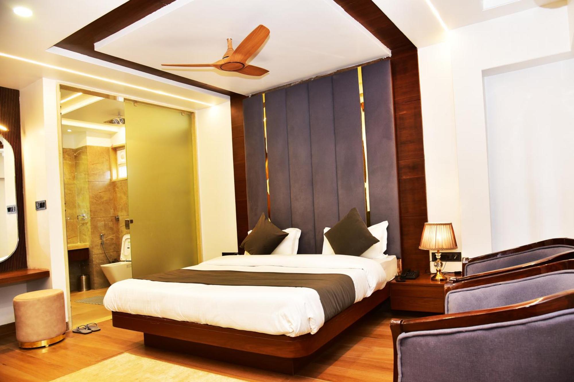 Hotel Divine Peak Pachmarhī 外观 照片