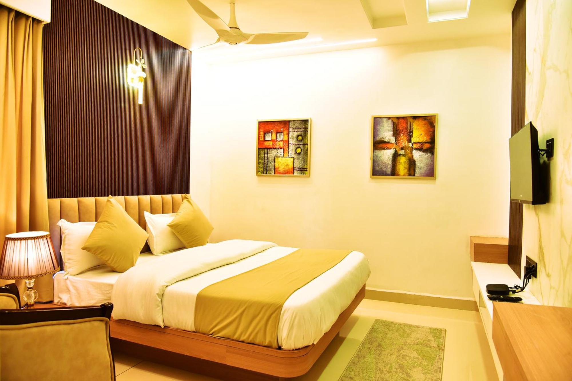 Hotel Divine Peak Pachmarhī 外观 照片