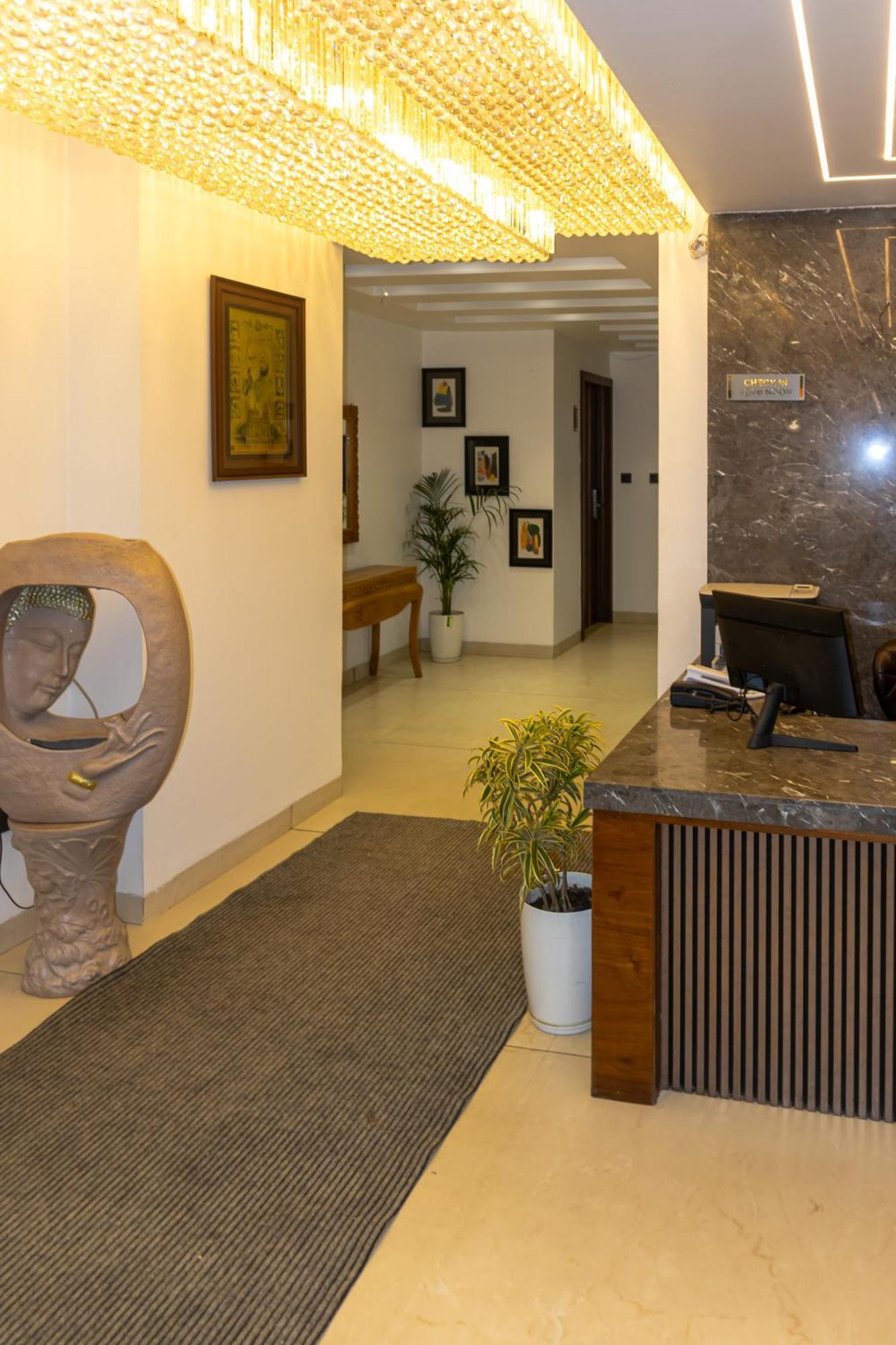 Hotel Divine Peak Pachmarhī 外观 照片